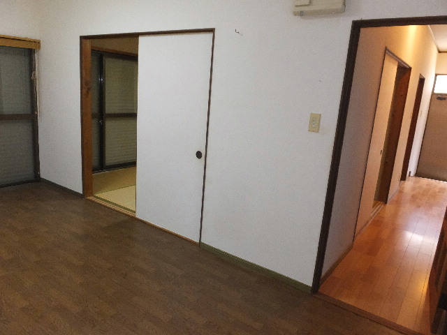 �ɓ� �s���Y 24