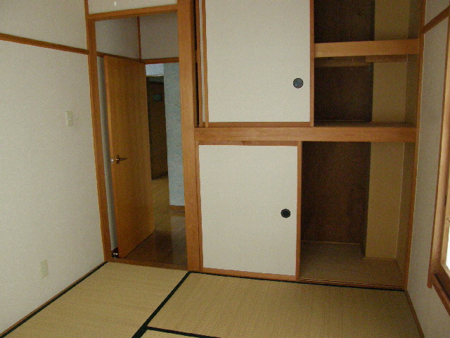 �ɓ� �s���Y 18