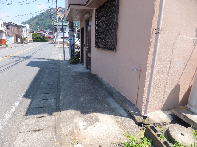 �ɓ� �s���Y 8