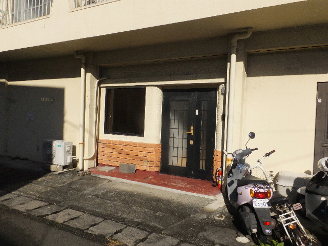 �ɓ� �s���Y 11