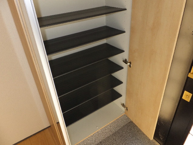 �ɓ� �s���Y 14