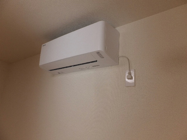 �ɓ� �s���Y 24