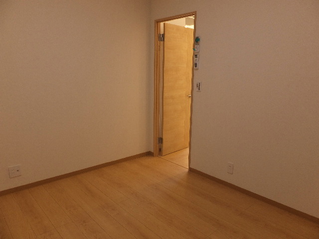 �ɓ� �s���Y 25