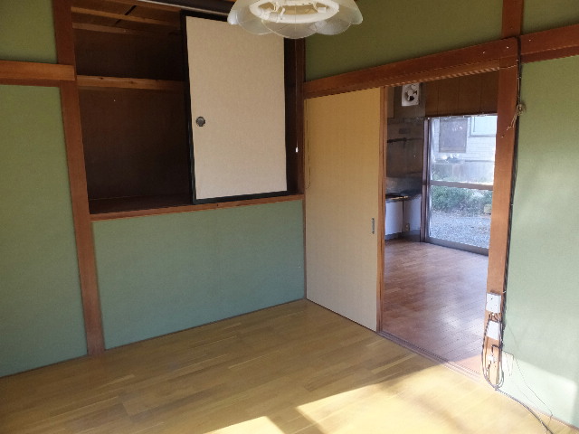 �ɓ� �s���Y 18