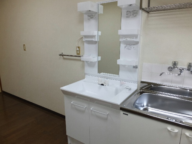 �ɓ� �s���Y 14