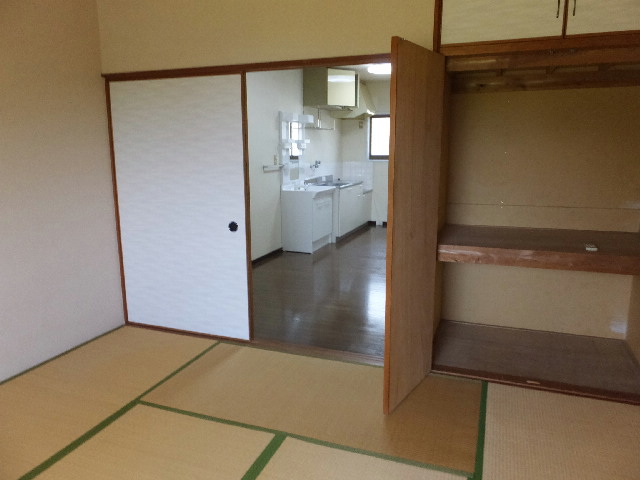 �ɓ� �s���Y 21