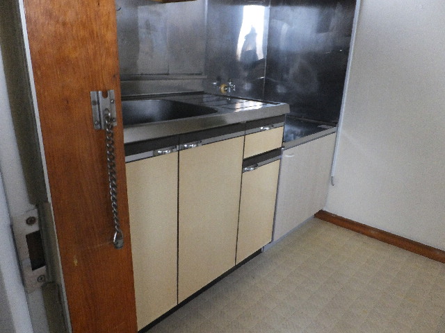 �ɓ� �s���Y 8