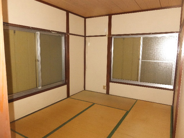 �ɓ� �s���Y 18