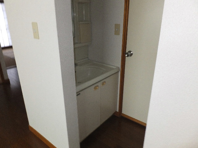 �ɓ� �s���Y 16