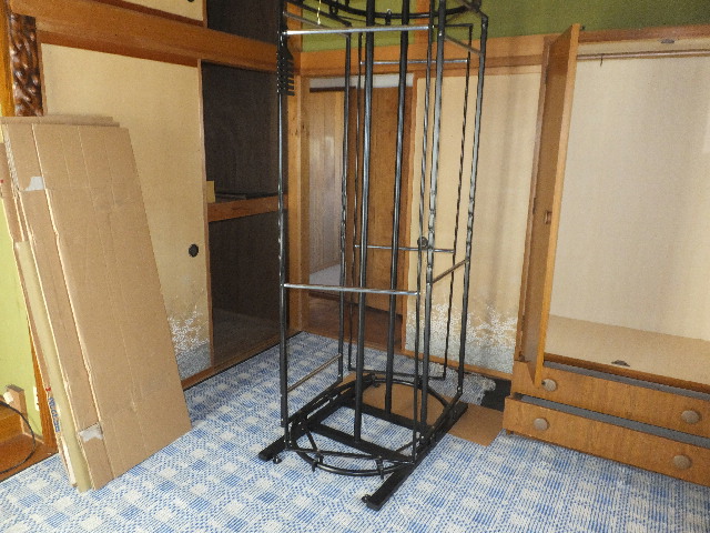 �ɓ� �s���Y 24